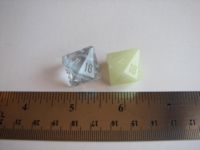 Dice : d16 ice blue GID