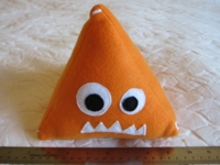 Dice : d4 7inch plush orange face