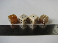 Dice : d6 16mm bone horn Thm Lapidary