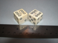 Dice : d6 19mm ivory bullseye plants