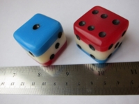 Dice : d6 1p5inch layered red white blue rounded